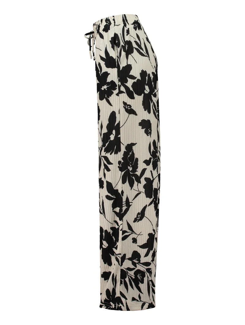 LG P TR Te44la, 8424 offwhite flower