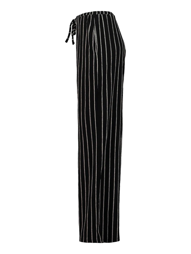LG P TR Gr44eta, black stripe