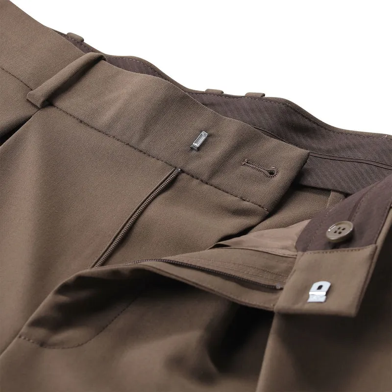 Weite Hose mit Bundfalten