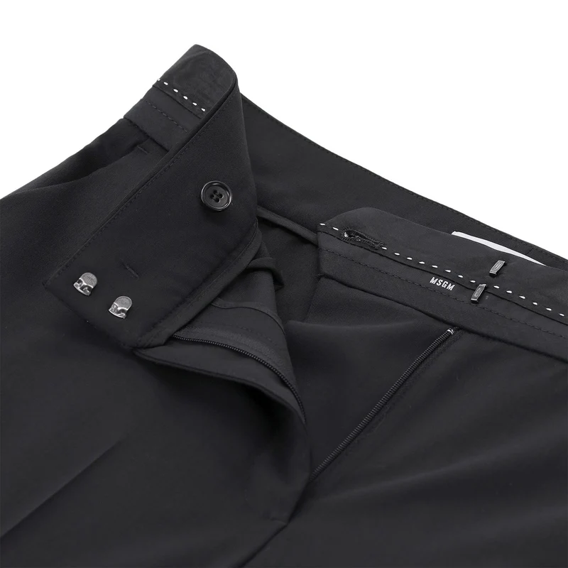 Weite Stoffhose aus Schurwolle