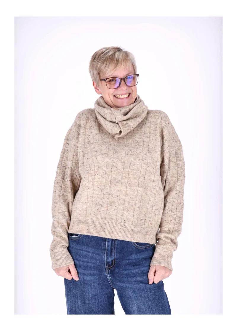 Splash of Color Strickpullover mit Schal