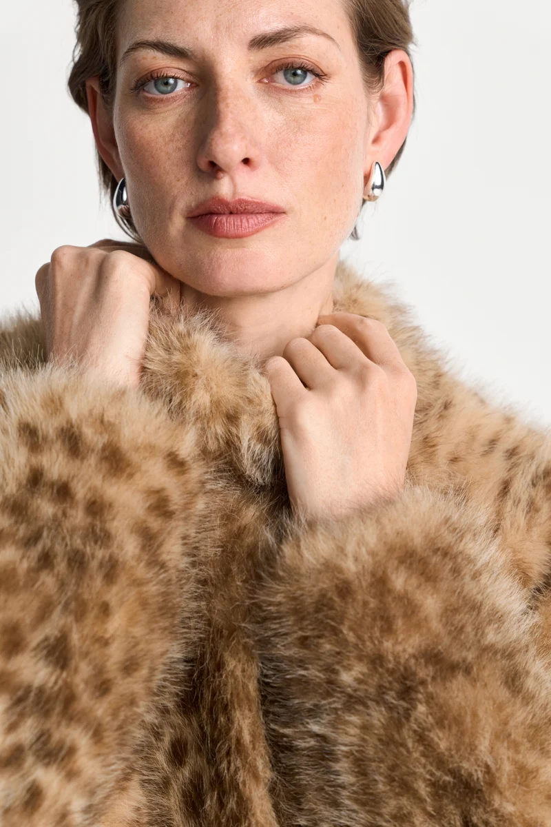 Marbled Faux Fur Jacket, caffee latte