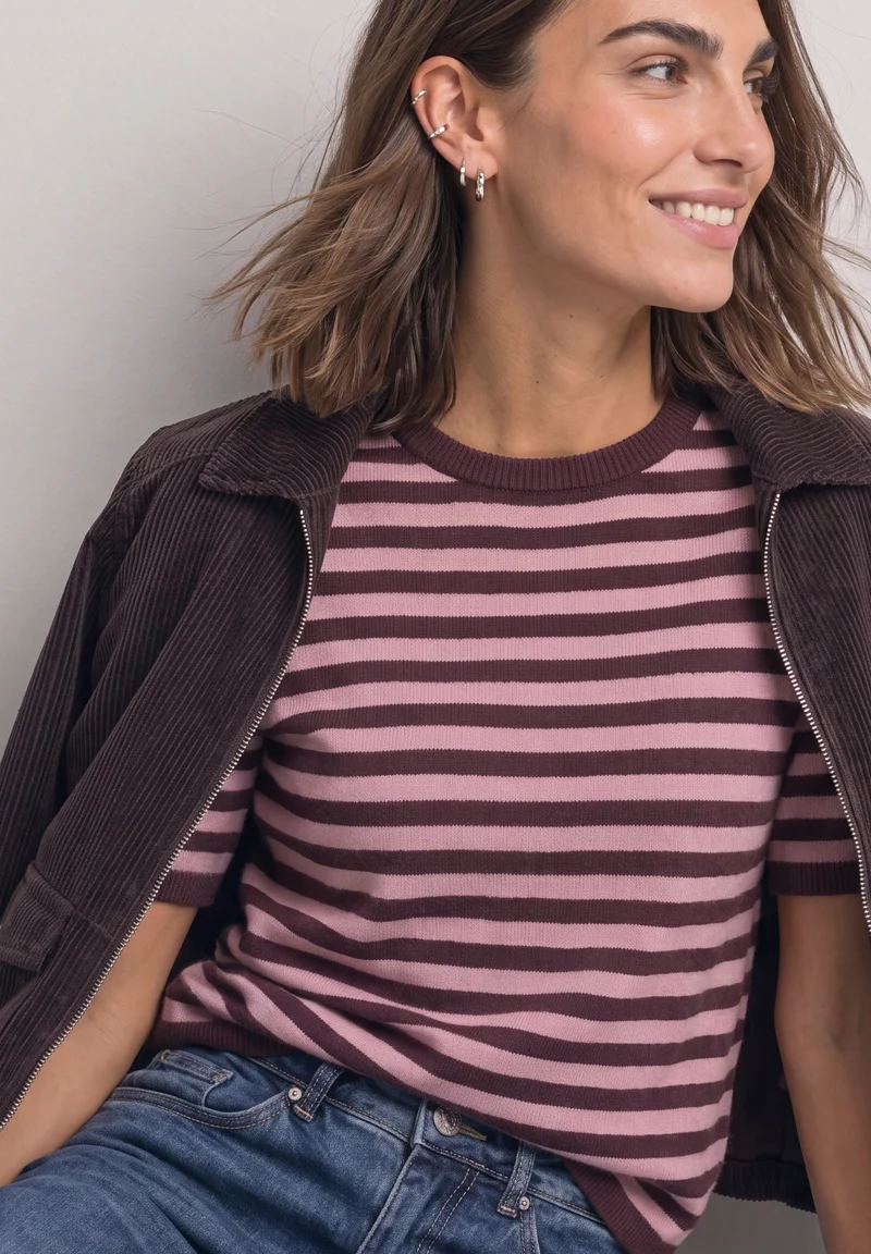 LTD QR_cosy sweater with strip, rustic rouge mel.
