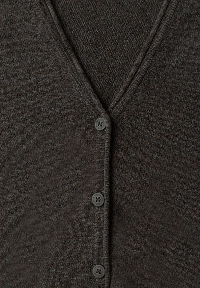 QR_cosy cardigan, black coffee mel.