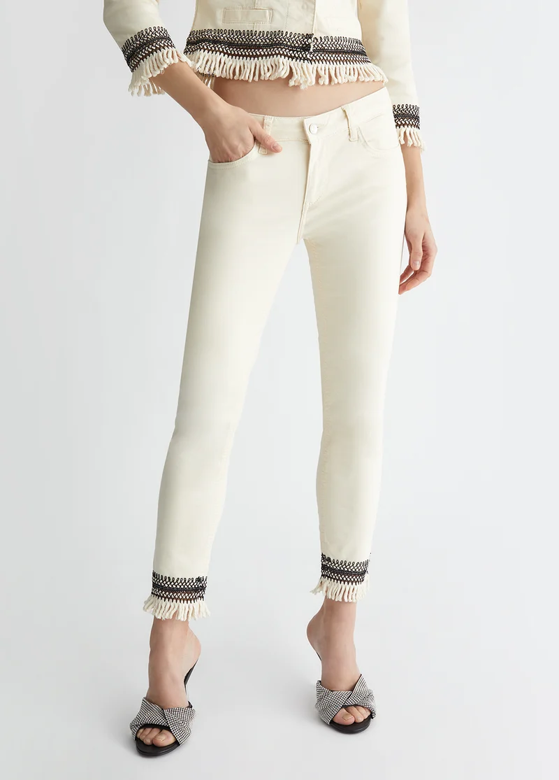 Bottom-Up Jeans with Appliques