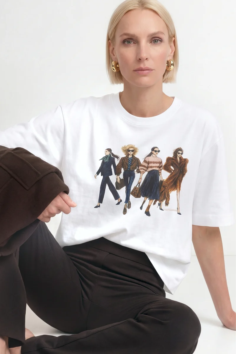 Gentle Fit T-Shirt with Women Print, white