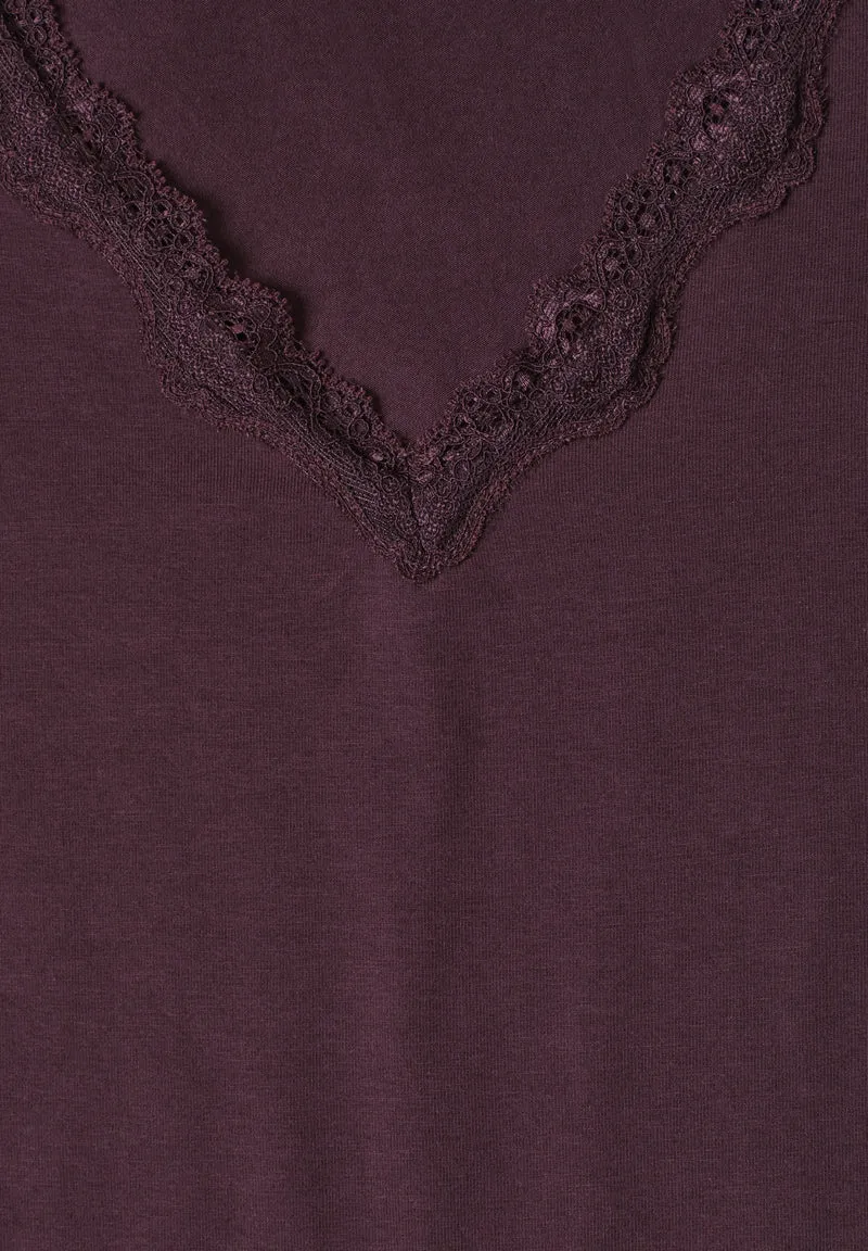 LTD QR_Studio_Shirt w.lace v-n, very berry