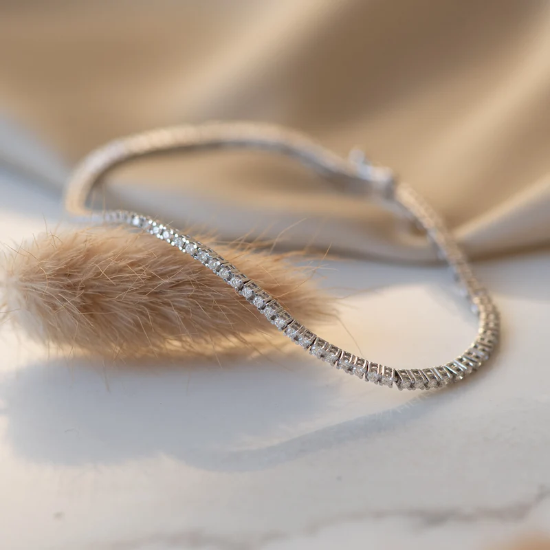 Isabel Bernard De la Paix Madeline 14 Karat | Weißgold Tennis Armband | Diamant 1.08 Karat | IBD320006
