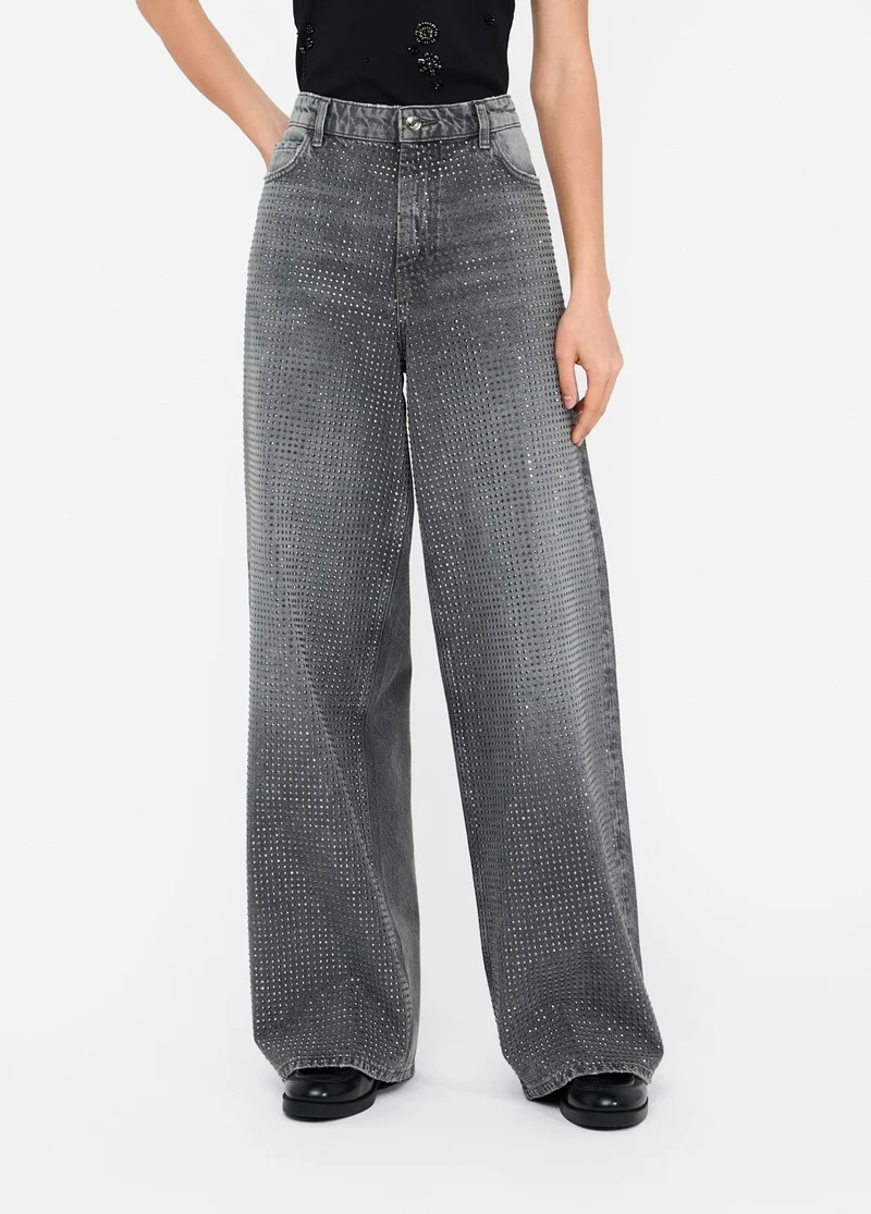 Studded baggy jeans