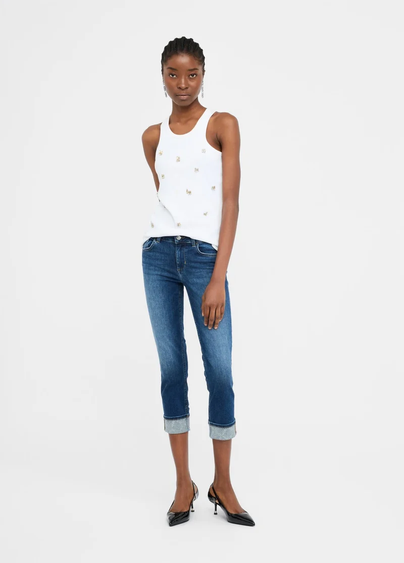 Skinny jeans with turn-ups