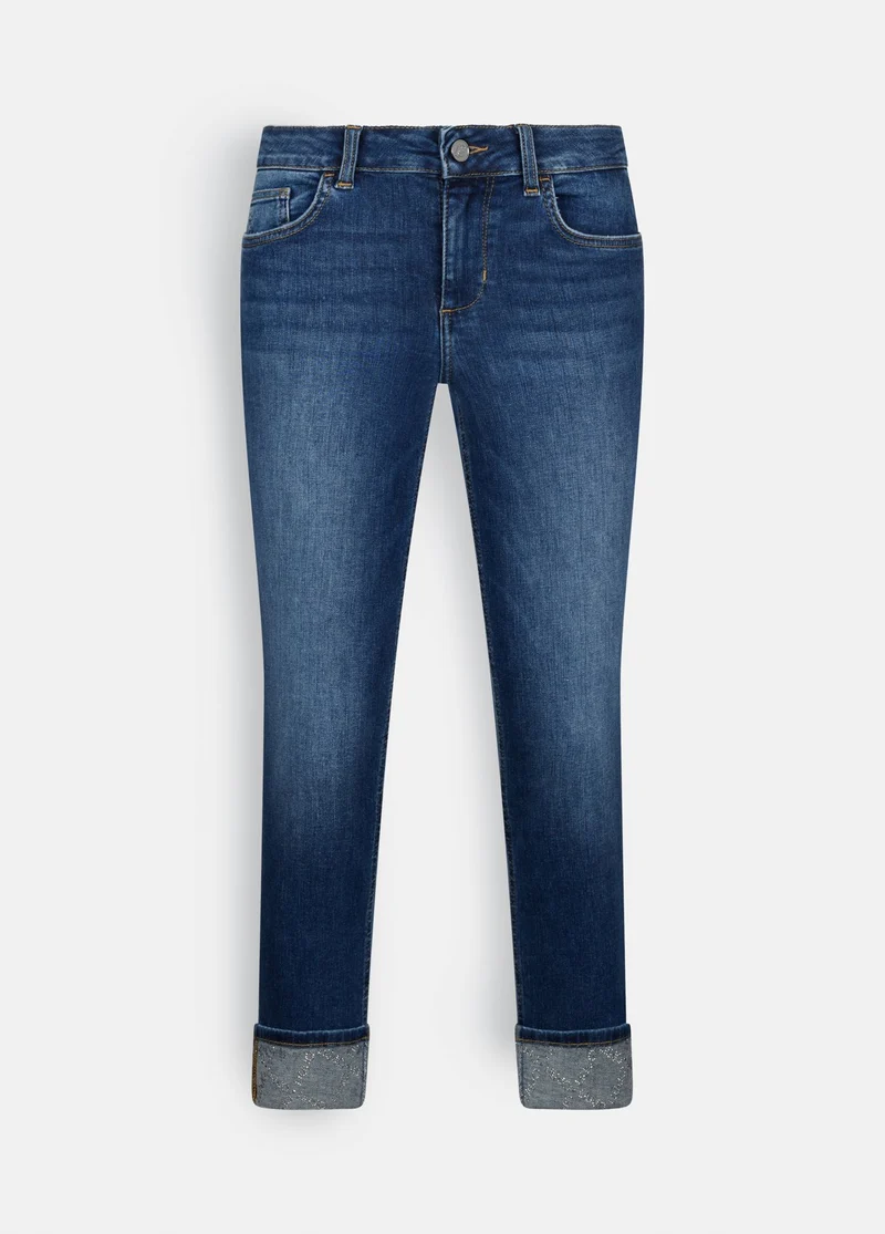 Skinny jeans with turn-ups