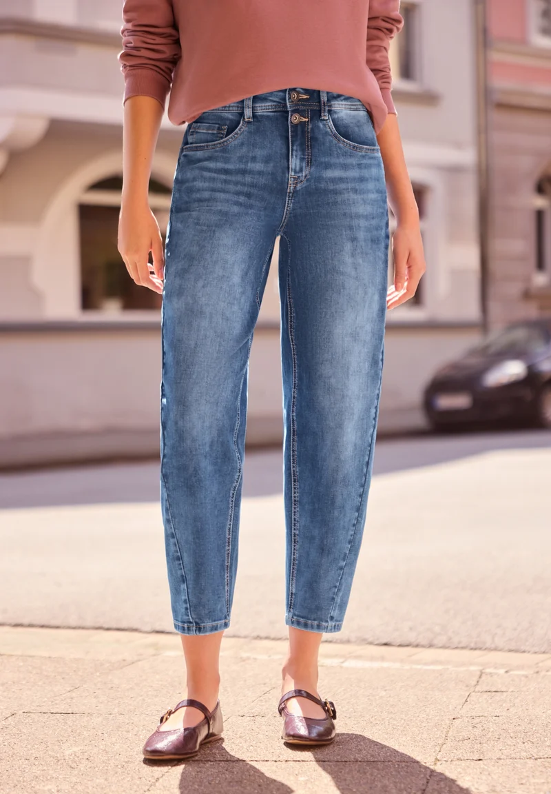 QR Studio Style Cleo Barrel Fi, authentic mid blue washed