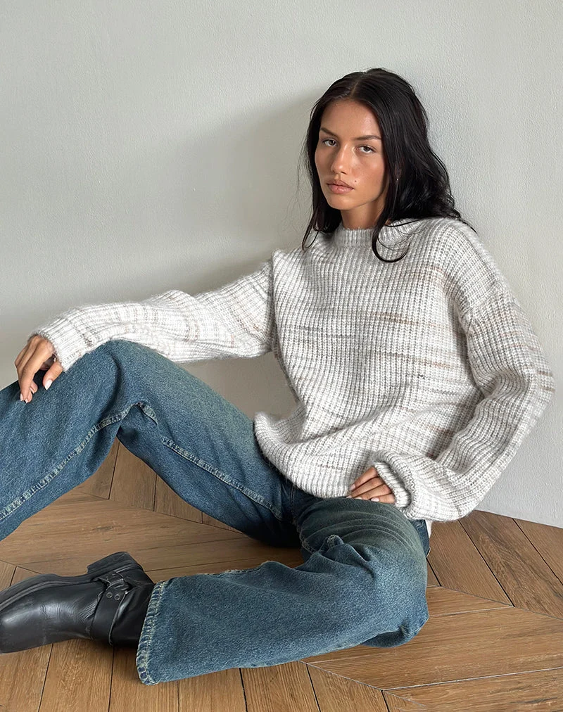 Karu Pullover aus neutralem gebürstetem Strick