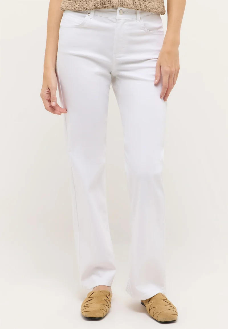 LARA, white