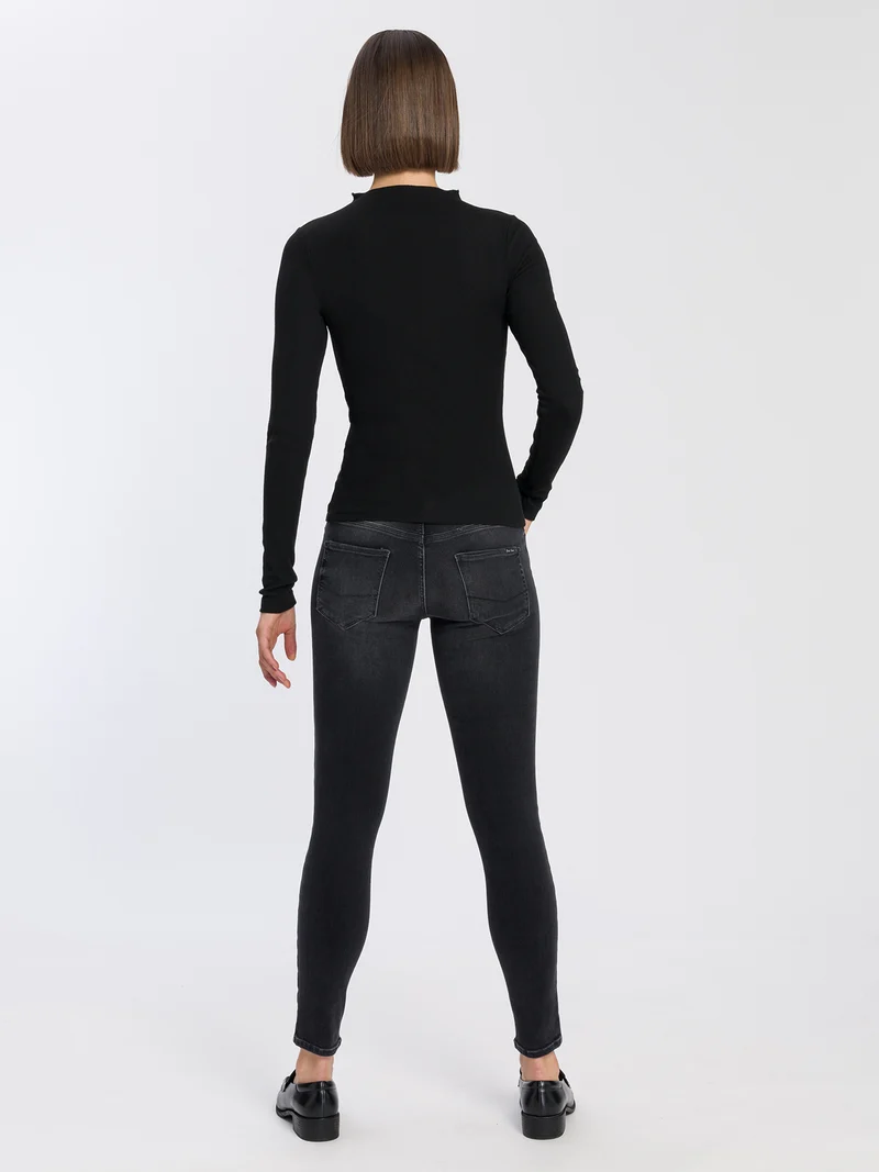 SLIM FIT LONGSLEEVE
