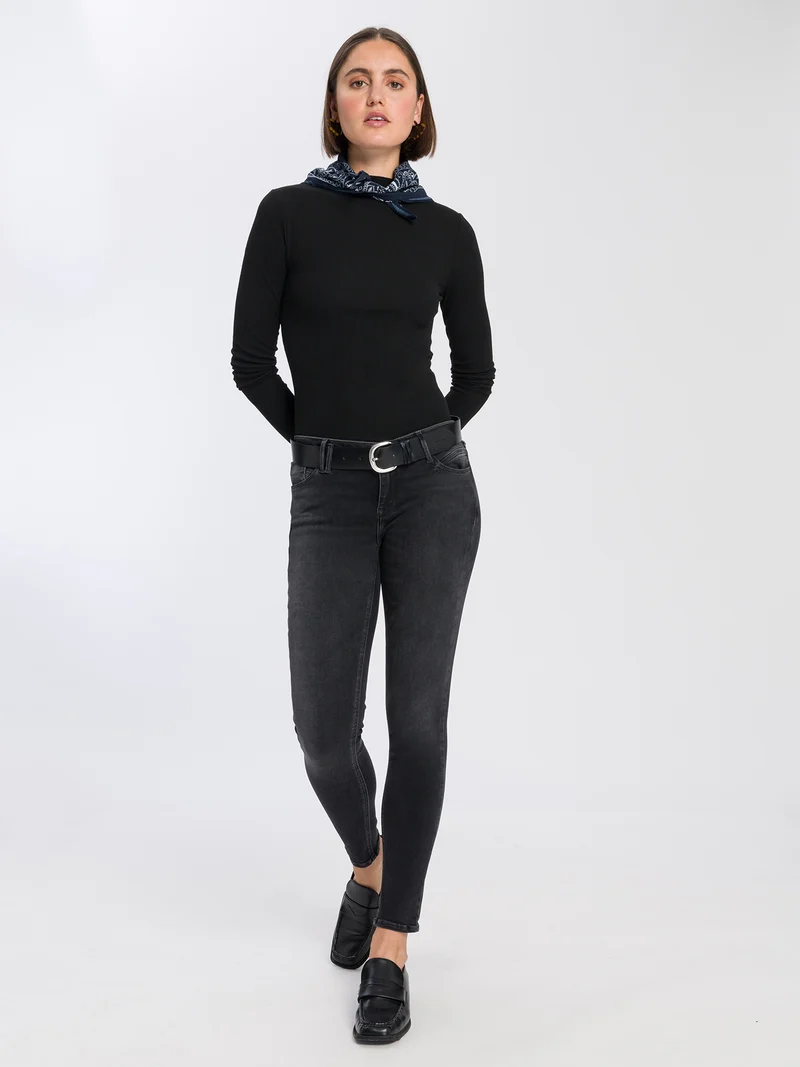 SLIM FIT LONGSLEEVE