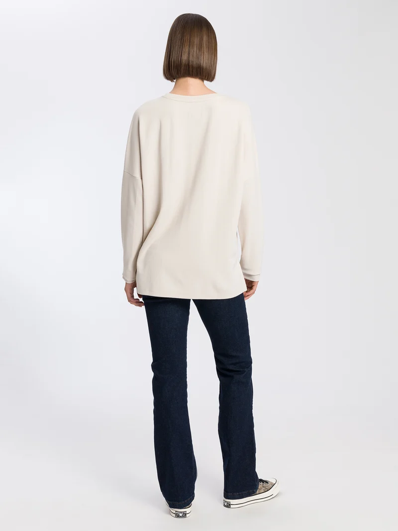 OVERSIZED LONGSLEEVE