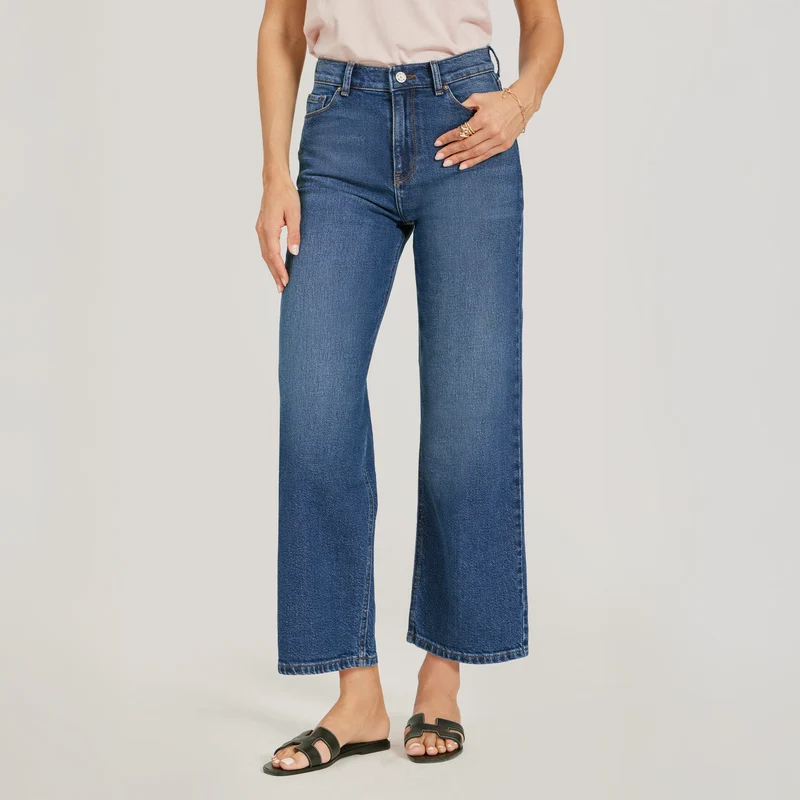 Cropped Straight Leg Gilmore Jeans
