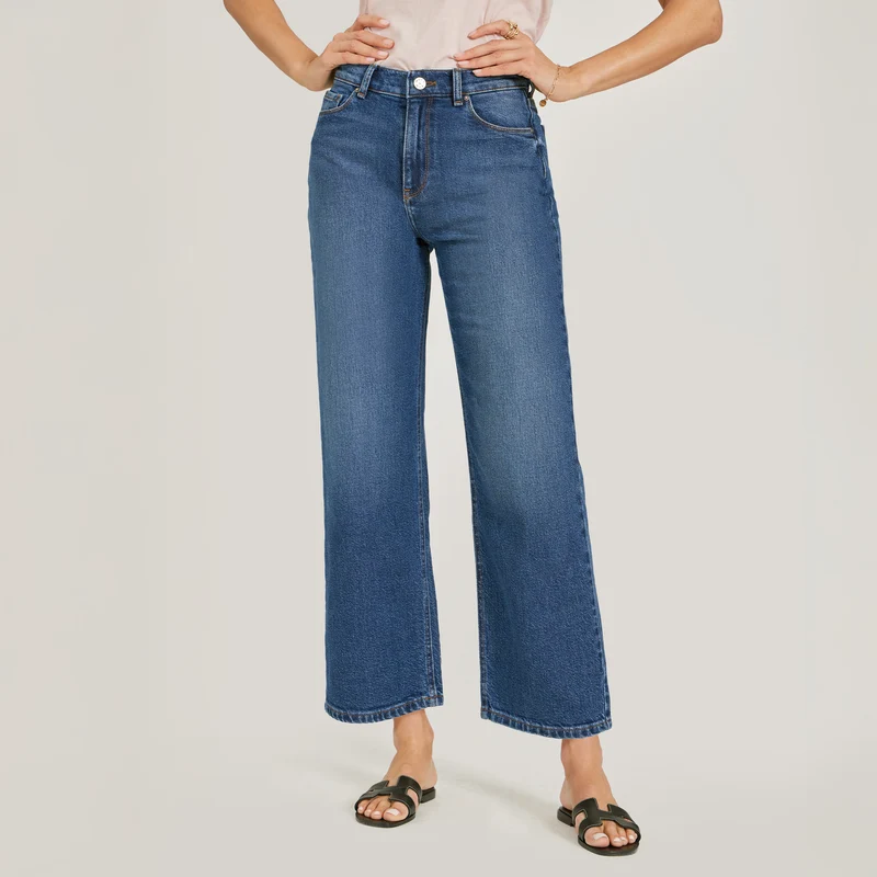 Cropped Straight Leg Gilmore Jeans