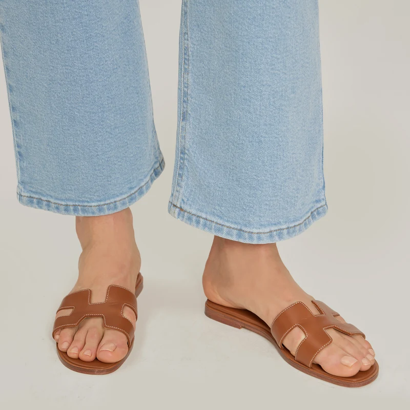 Cropped Straight Leg Hubert Jeans