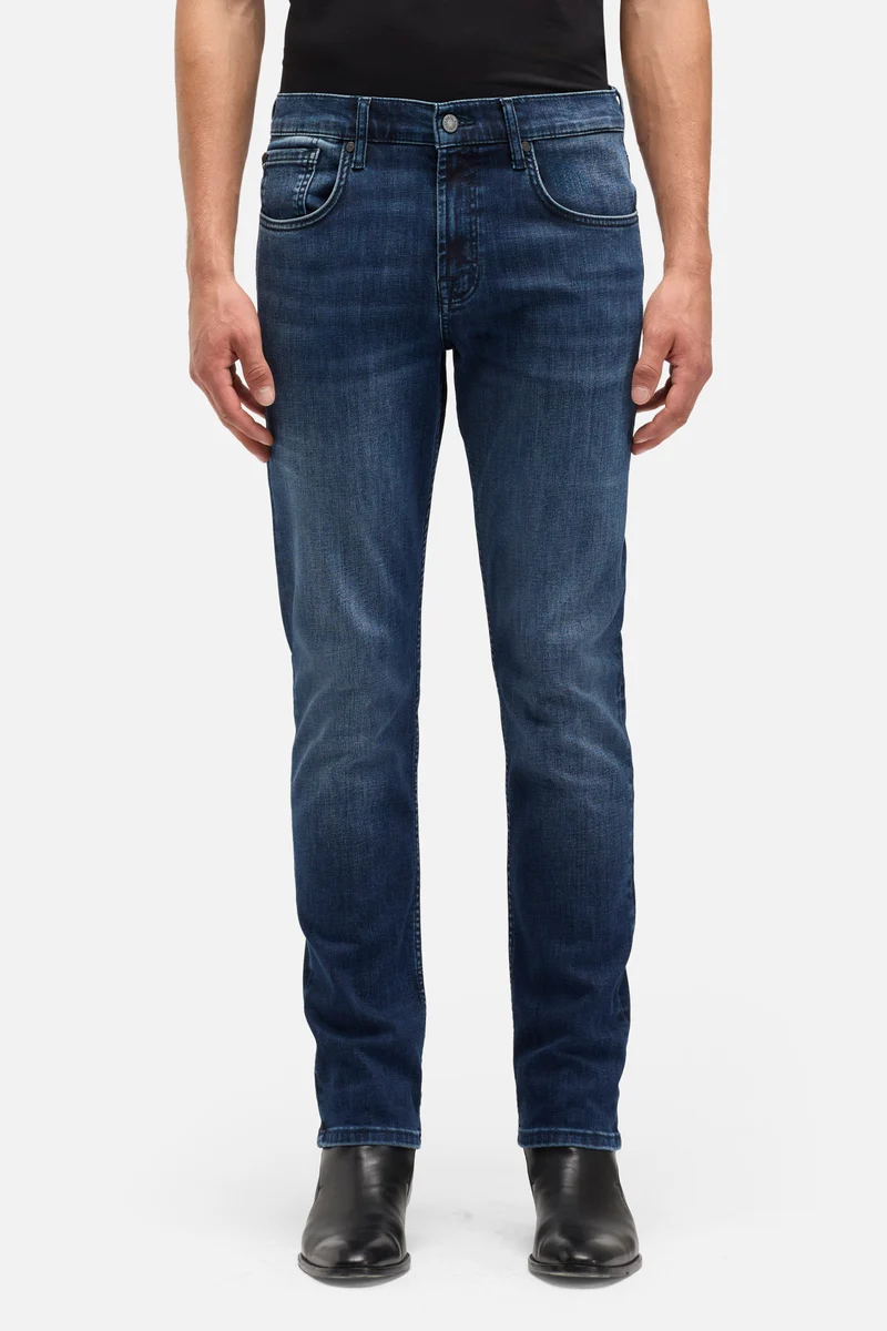 SLIMMY TAPERED in Luxe Performance Dark Blue