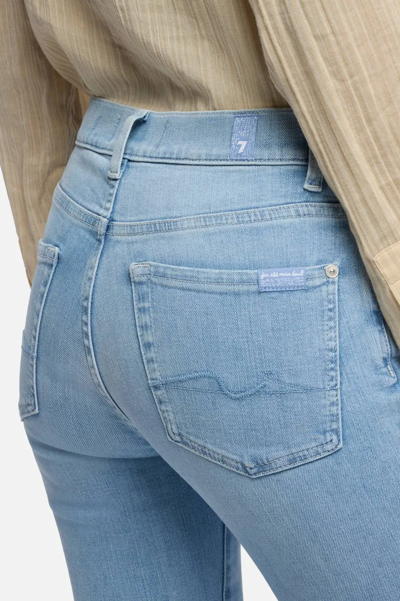 BOOTCUT in Slim Illusion Indigo Bloom