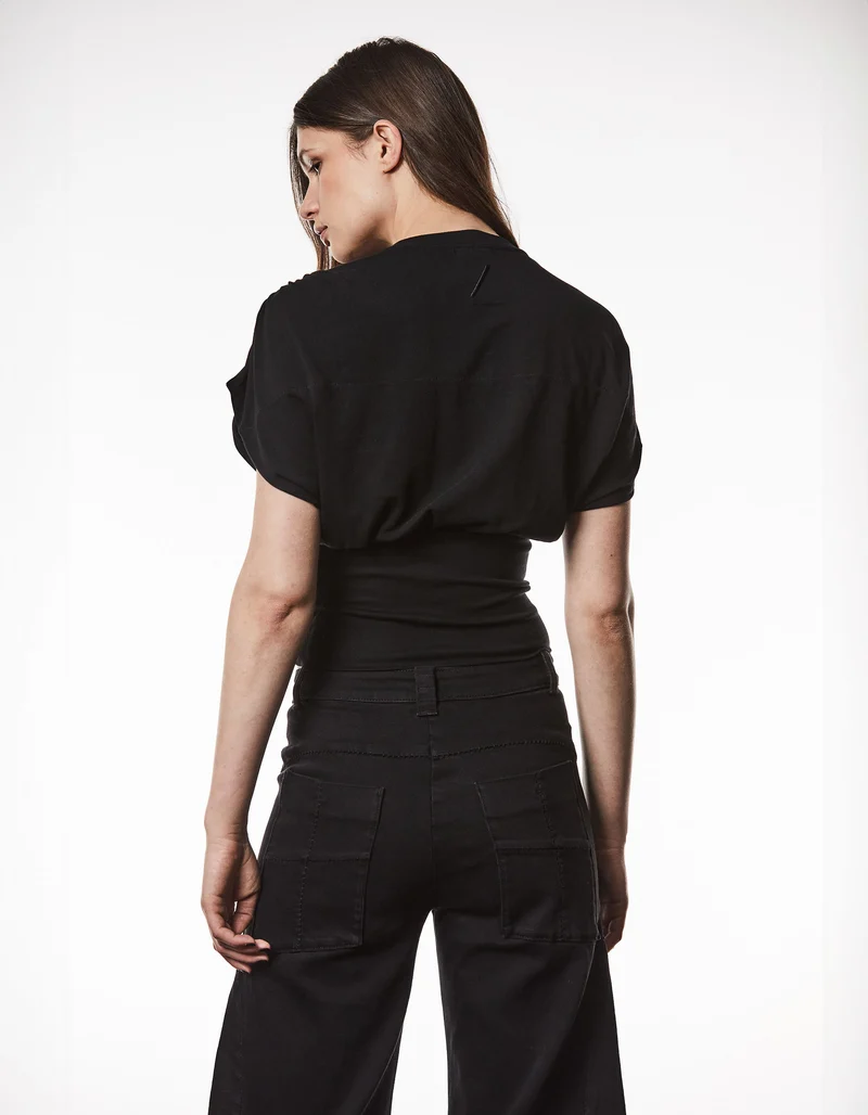 Loose-Fit T-Shirt mit elastischem Bund