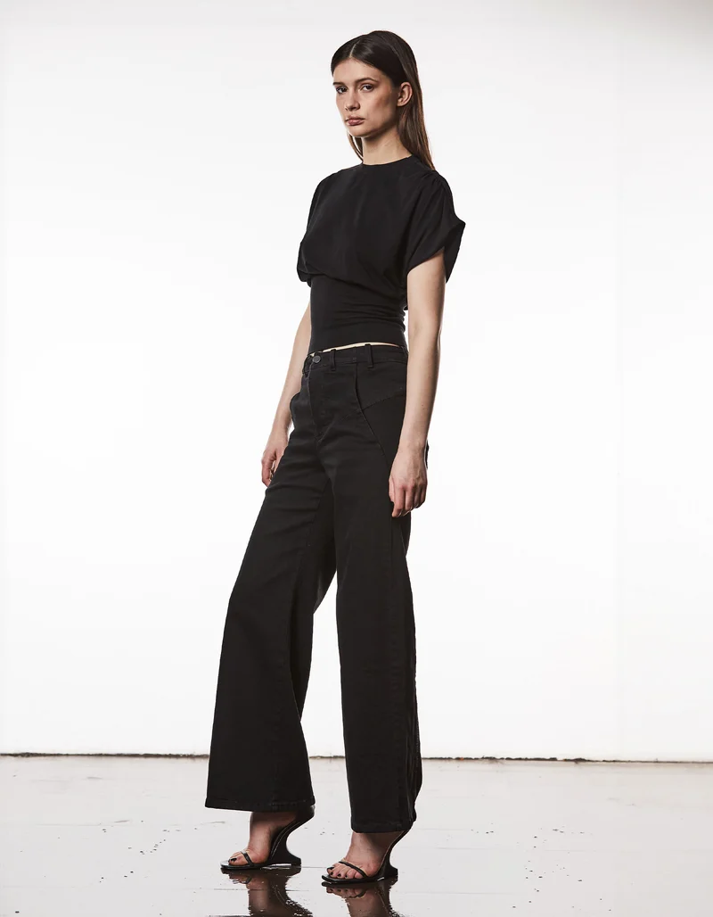 Loose-Fit T-Shirt mit elastischem Bund