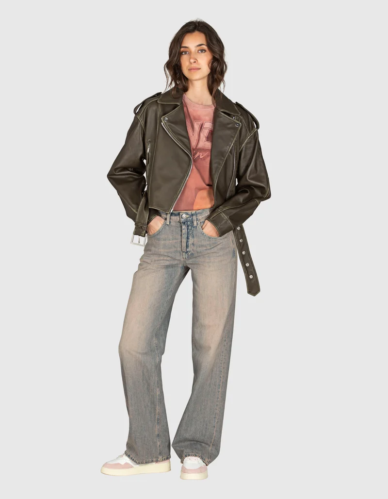 Washed-Out Jeans mit Farbverlauf