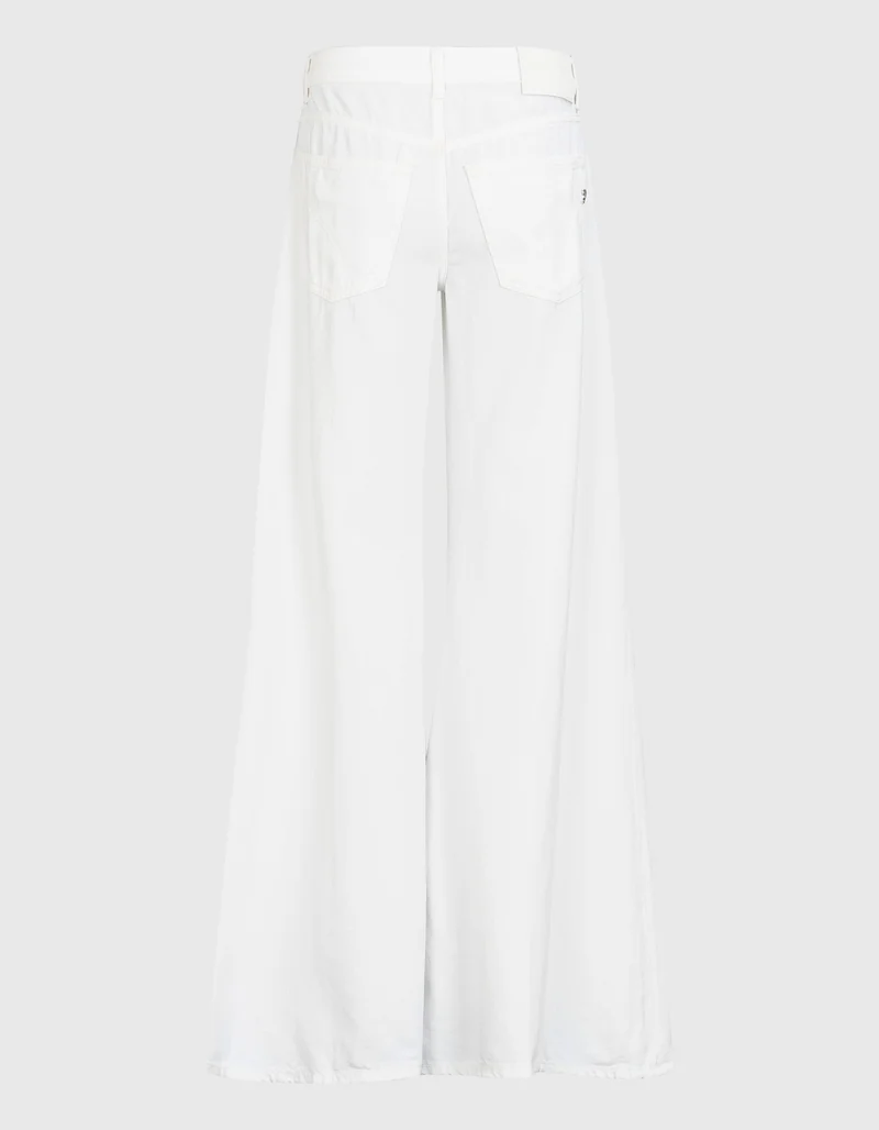 Wide-Leg Jeans