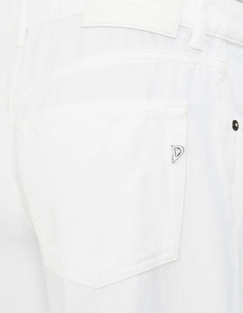 Wide-Leg Jeans