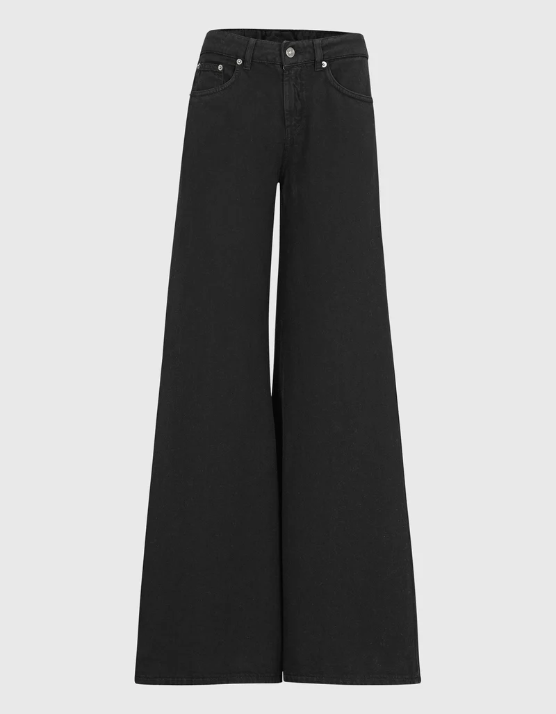 Wide-Leg Jeans