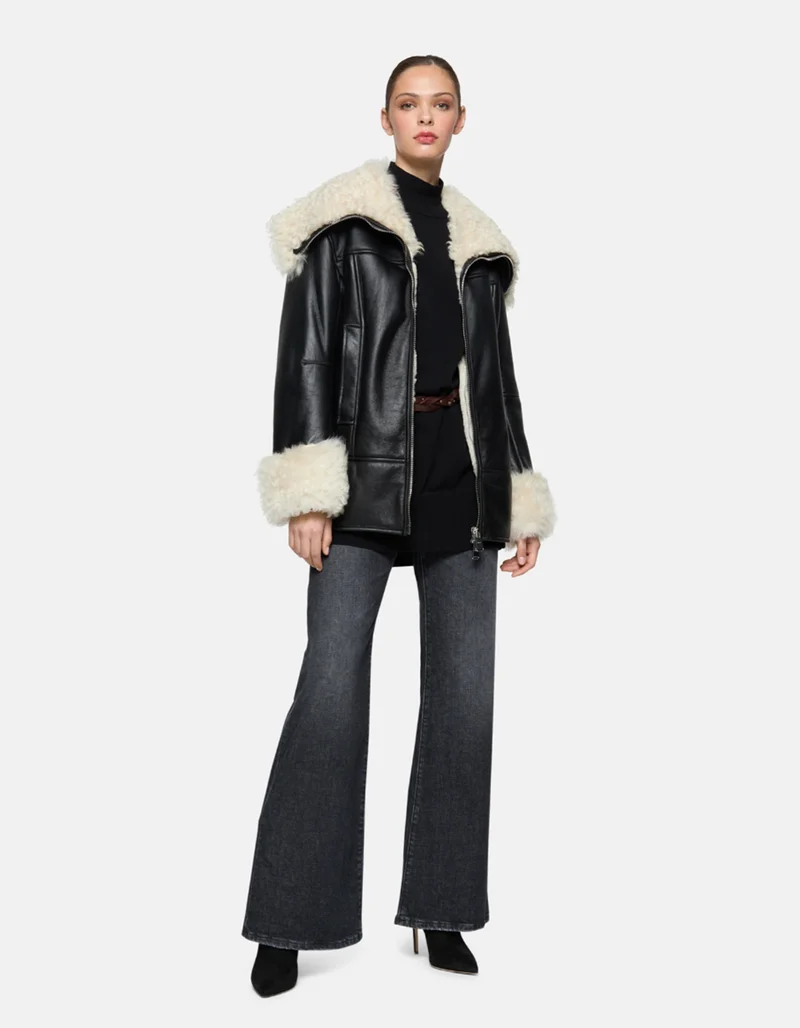 Washed Out Wide-Leg Jeans