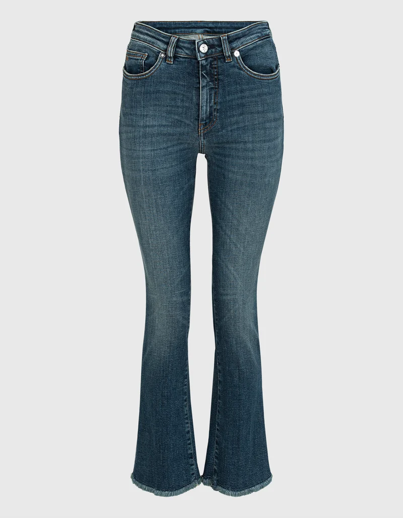 Kick-Flare Jeans