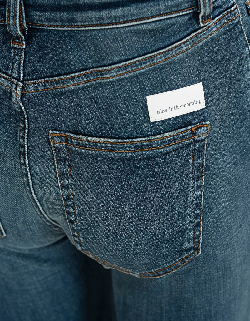Kick-Flare Jeans