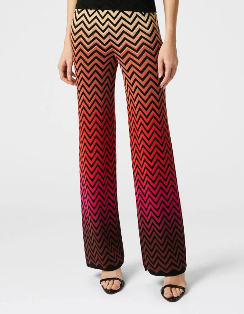 Feinstrickhose mit Dégradé-Chevron-Motiv