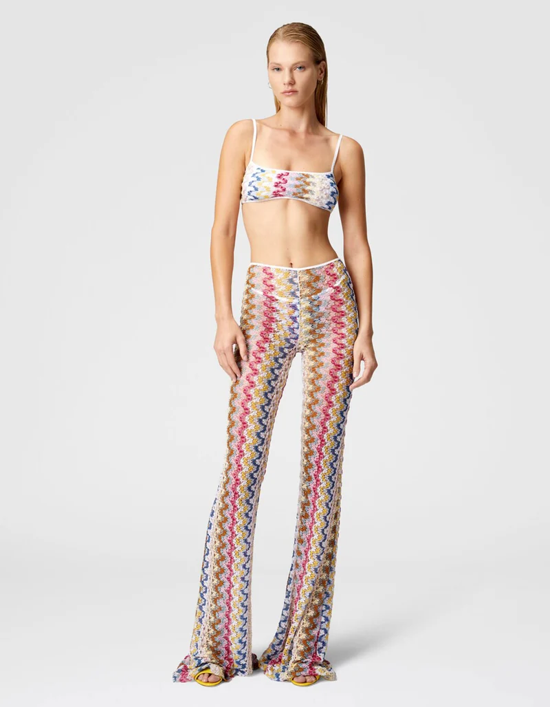 Ausgestellte Low-Waist Hose aus Lamé-Viskose-Spitze