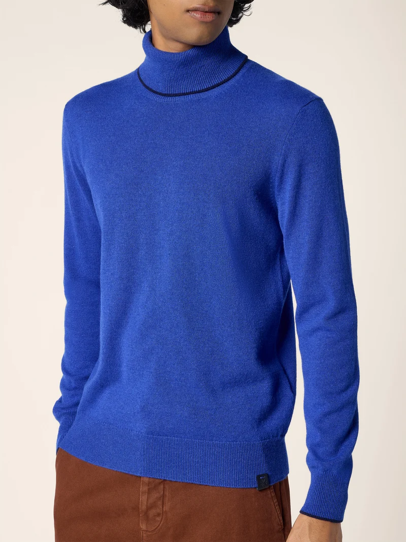Cashmere Turtleneck