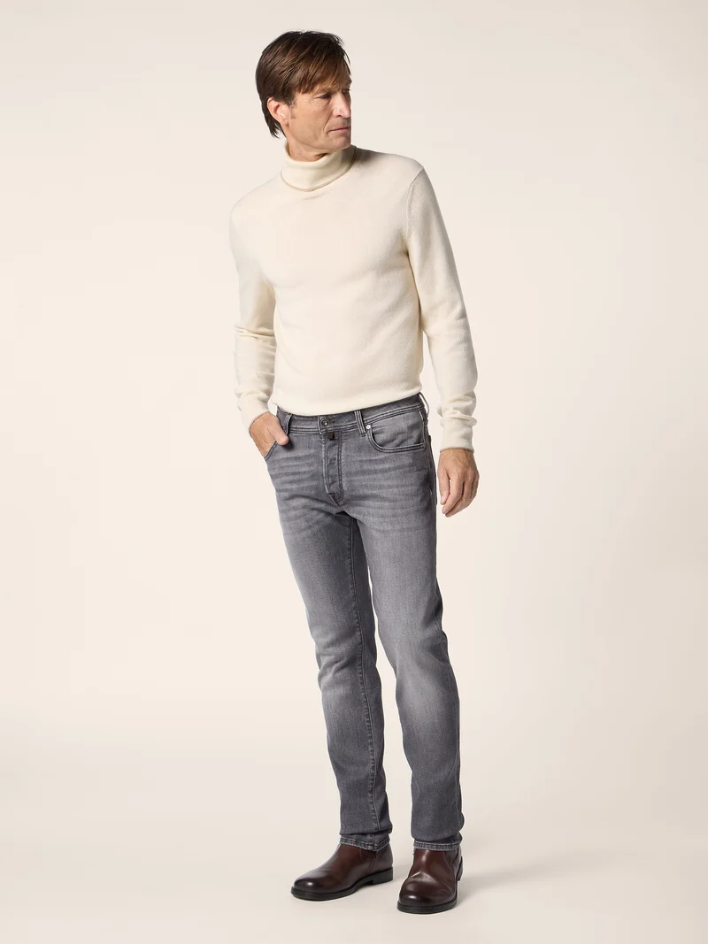 Cashmere Turtleneck
