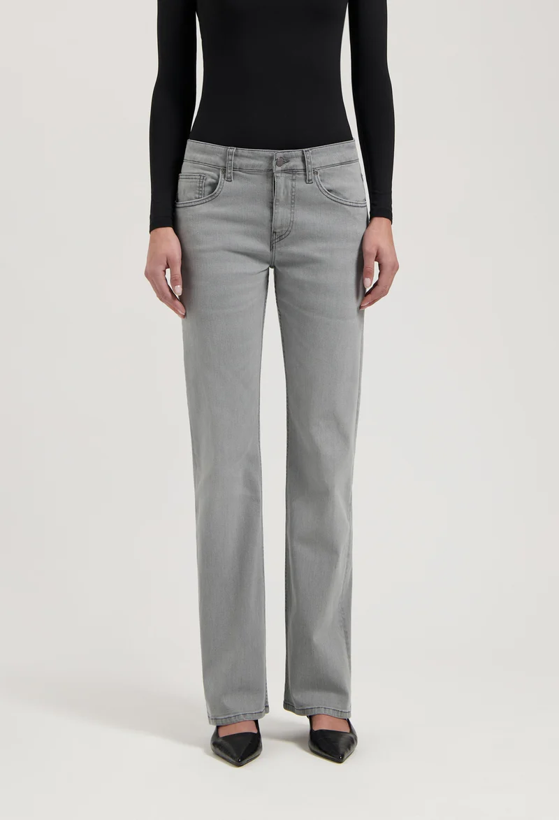 Carry Mid Straight - Light Grey