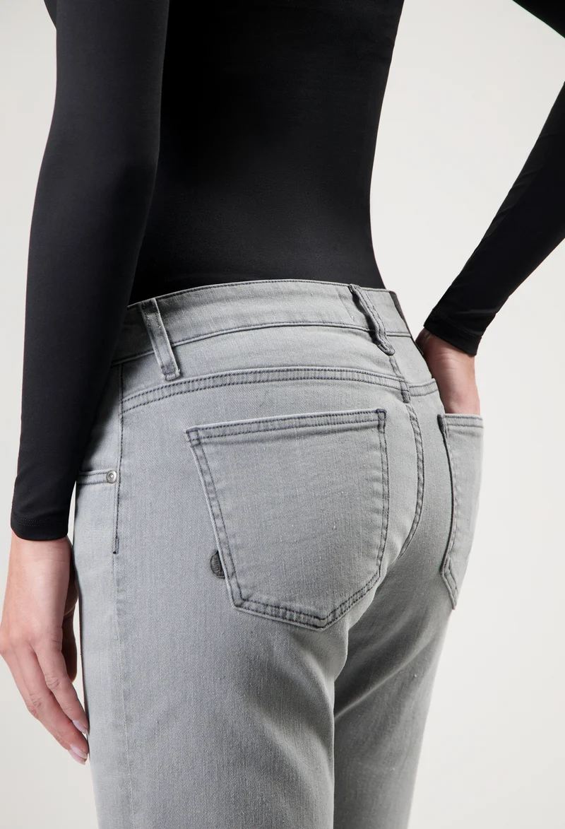 Carry Mid Straight - Light Grey