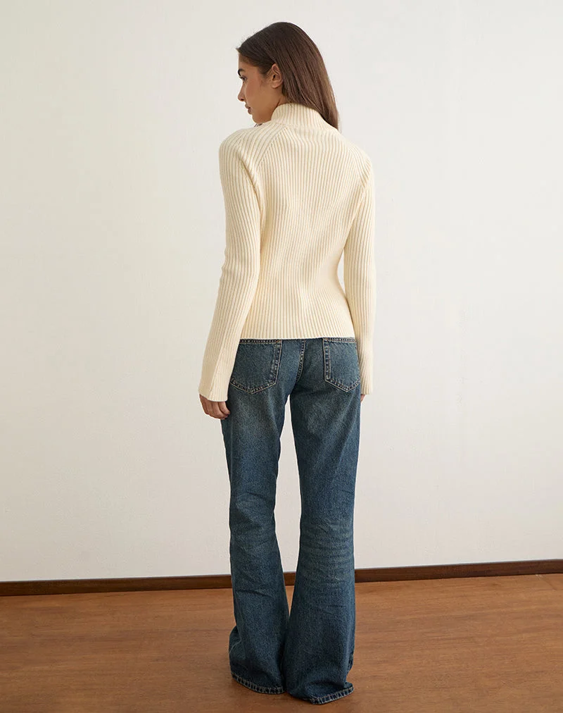 Ranala-Pullover mit hohem Kragen aus Strick in Creme
