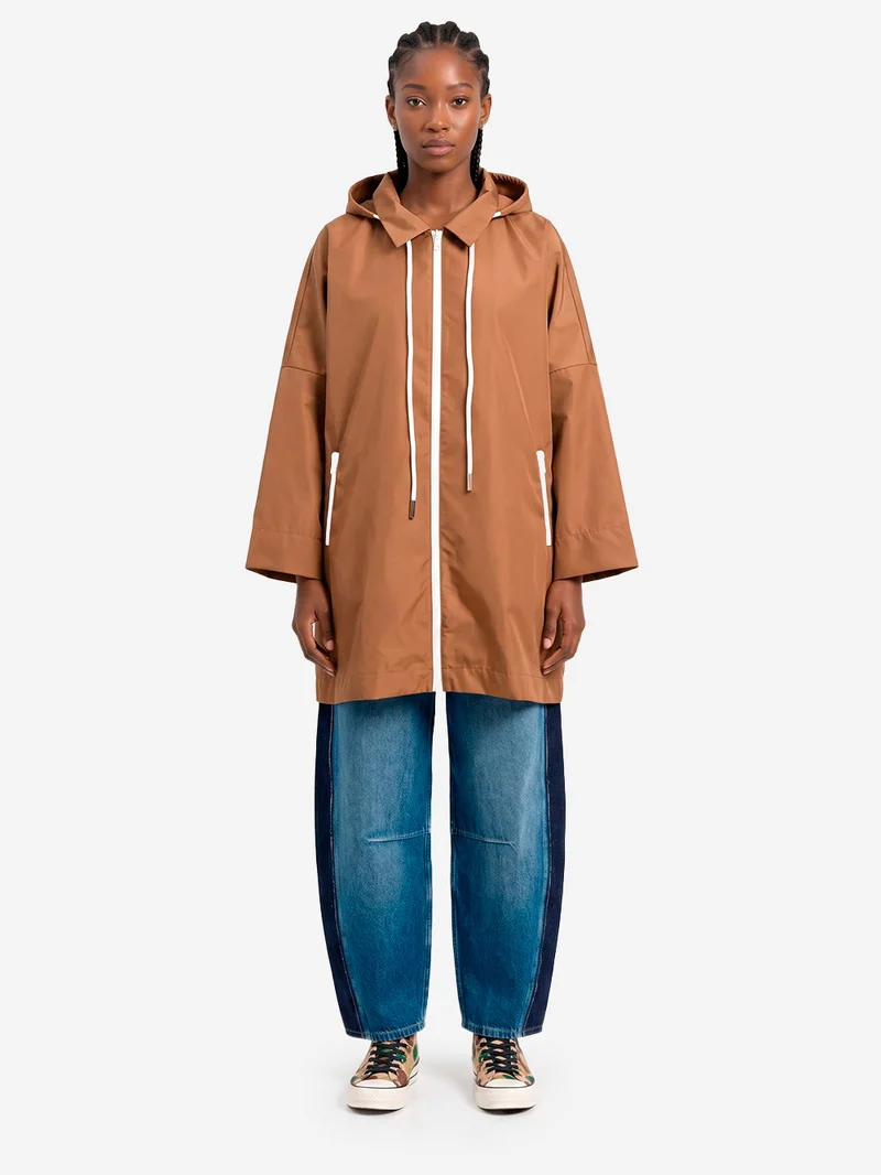Impermeabile oversize cammello con cappuccio