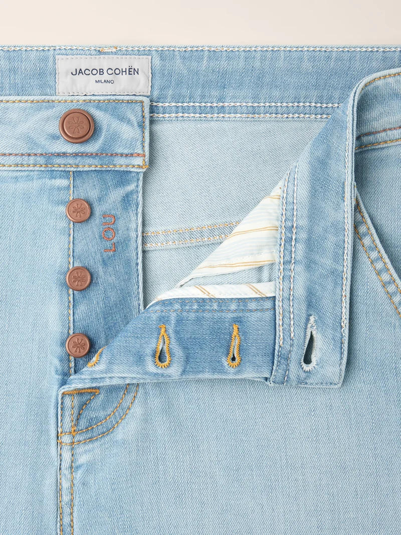 Lou – Bermudas in super stretch denim