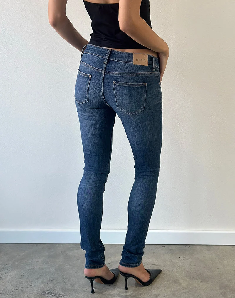 Stretch-Skinny-Jeans mit extrem niedriger Leibhöhe in Dunkelblau