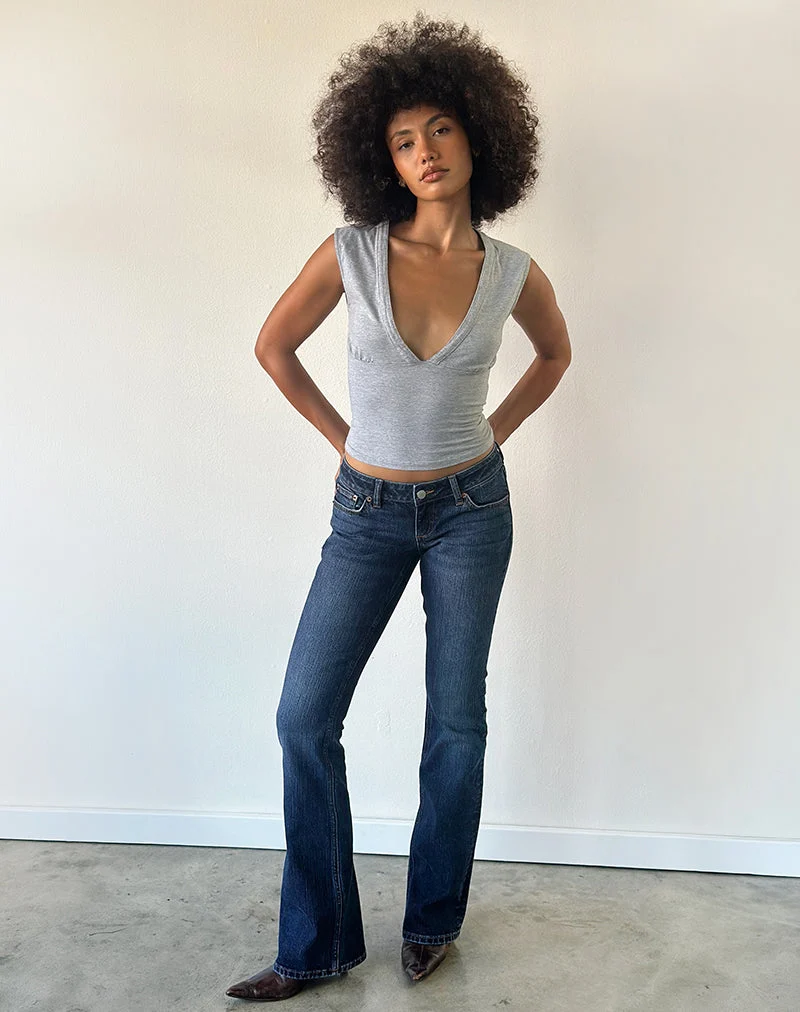 Stretch-Flare-Jeans mit extrem niedriger Leibhöhe in Marineblau