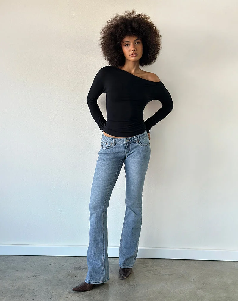 Stretch-Flare-Jeans mit extrem niedriger Leibhöhe in Mittelblau