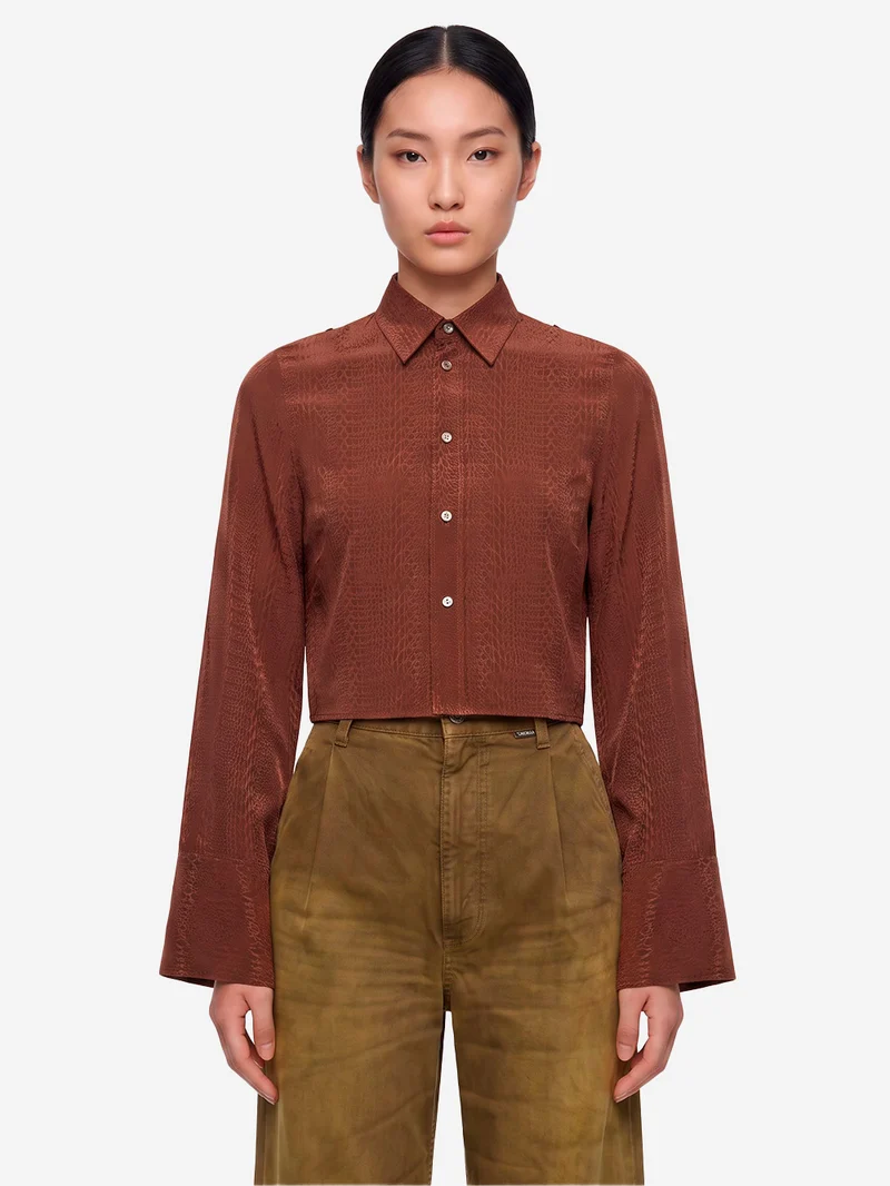 Camicia cropped marrone con logo jacquard