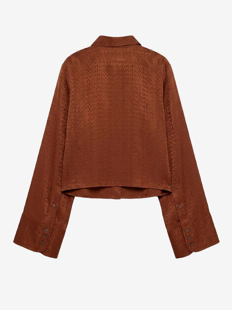 Camicia cropped marrone con logo jacquard