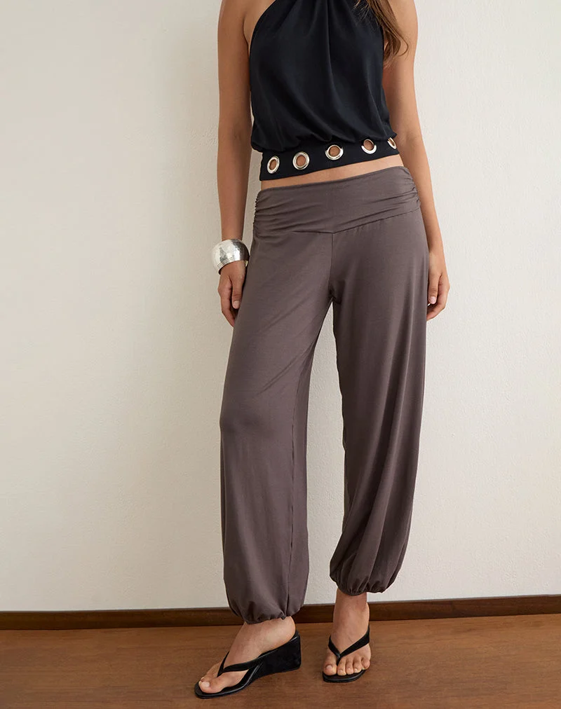Bali-Ballonhose in der Farbe „Peppercorn“